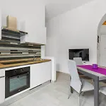 Casalino Charming דירה